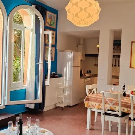 Holiday home Casa Con Jardin A 30 Metros De La Playa. Vc. *
