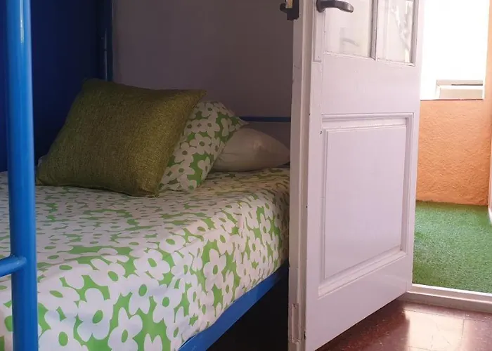Casa Con Jardin A 30 Metros De La Playa. Vc. Palamós